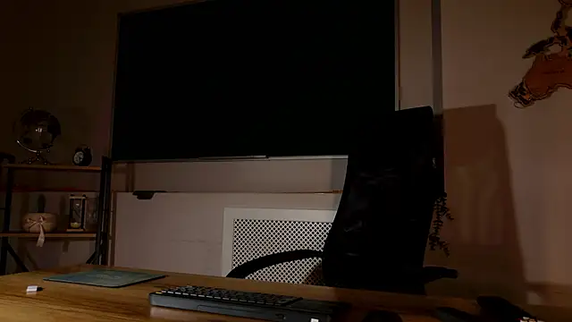 Snapshot of ClaireMathis chatting on 5, 7, 2026 ClaireMathis online show from 5, 7, 2026