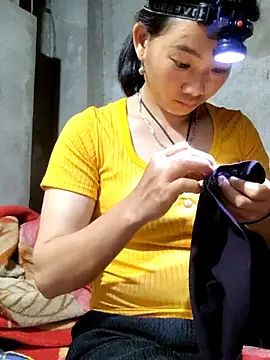 gio-thu online show from 17, 4, 2026