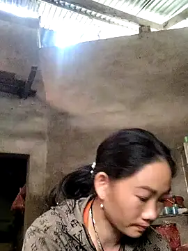 gio-thu online show from 5, 4, 2026