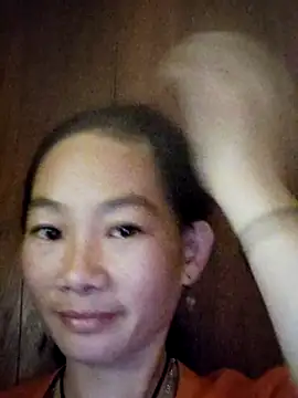 gio-thu online show from 8, 10, 2025