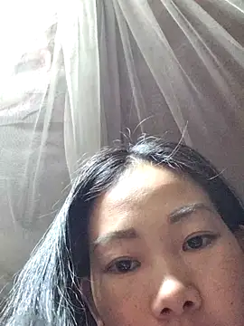 gio-thu online show from 2, 2, 2026