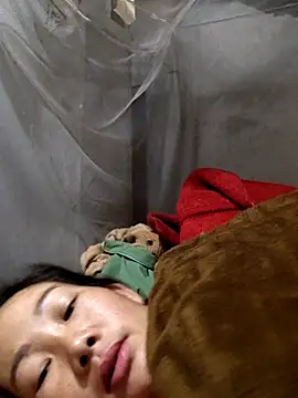 Snapshot of gio-thu chatting on 12, 5, 2026 gio-thu online show from 12, 5, 2026
