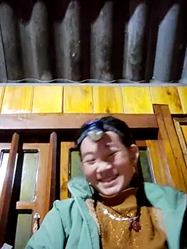 gio-thu online show from 1, 12, 2025