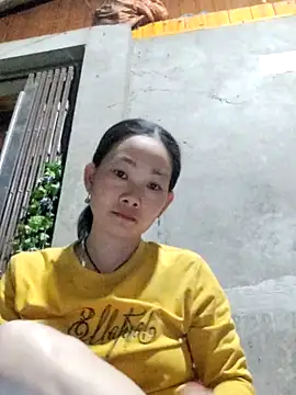 gio-thu online show from 13, 4, 2026