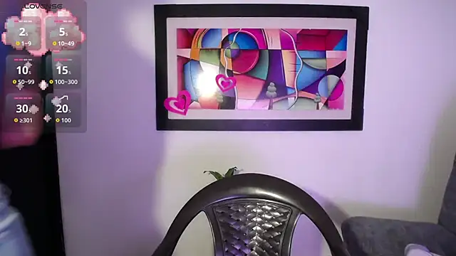 Kari Ruiz  online show from 9, 4, 2026