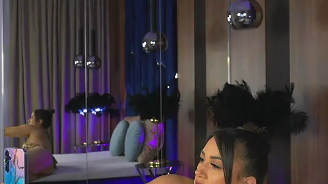 Snapshot of Talia_Lure chatting on 12, 11, 2025 Talia Lure online show from 12, 11, 2025