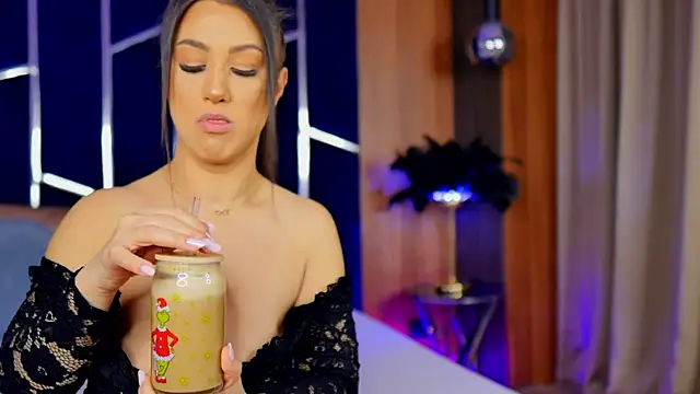 Snapshot of Talia_Lure chatting on 29, 11, 2025 Talia Lure online show from 29, 11, 2025