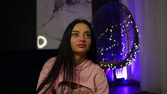 RachelRavee online show from 29, 11, 2025