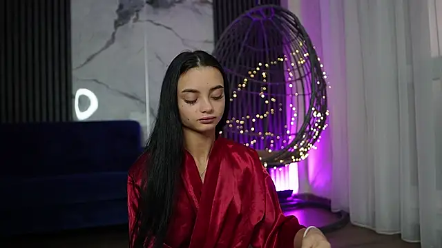 RachelRavee online show from 25, 11, 2025