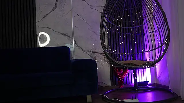 RachelRavee online show from 1, 12, 2025