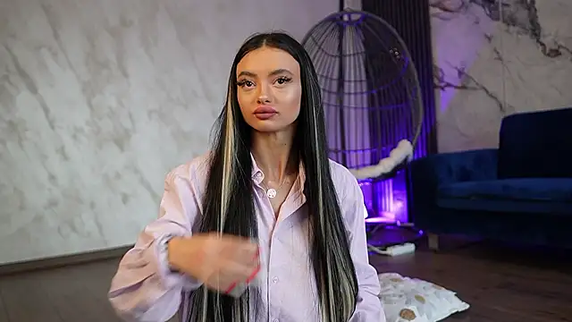 RachelRavee online show from 13, 3, 2026