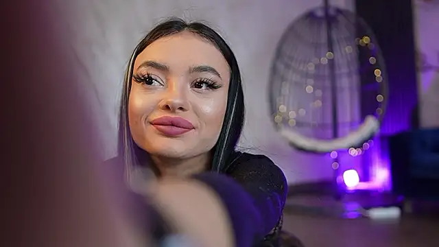 RachelRavee online show from 11, 3, 2026