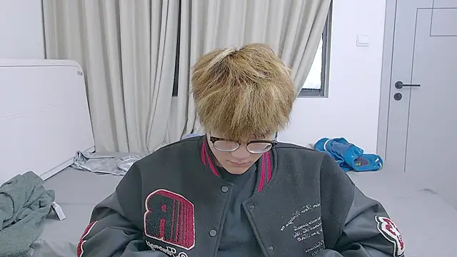 KK-cuteboy online show from 5, 4, 2026