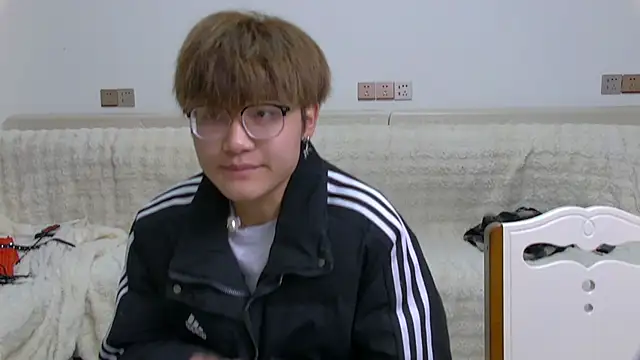 KK-cuteboy online show from 3, 2, 2026