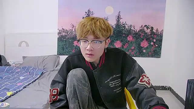 KK-cuteboy online show from 8, 4, 2026