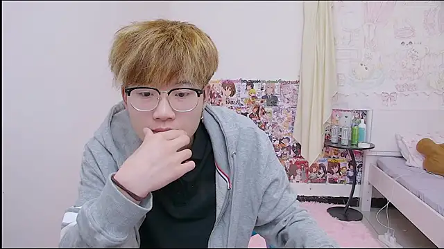 KK-cuteboy online show from 11, 4, 2026