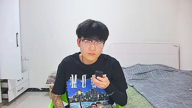 KK-cuteboy online show from 26, 4, 2026