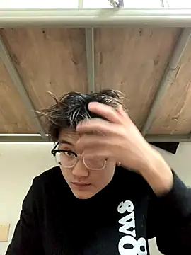 KK-cuteboy online show from 30, 11, 2025