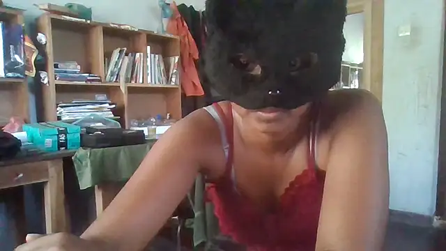 Nora-2003 online show from 23, 4, 2026