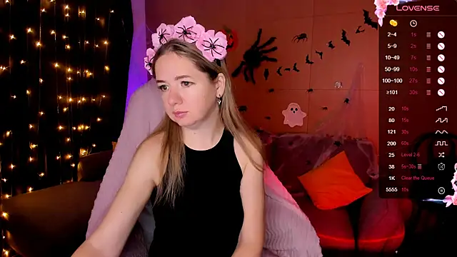 Evaa Braunn online show from 28, 10, 2025