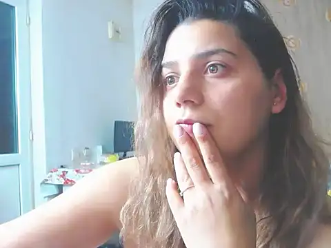 MadisonCharm online show from 15, 4, 2026