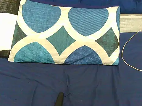 Bootyclit87xx online show from 14, 3, 2026