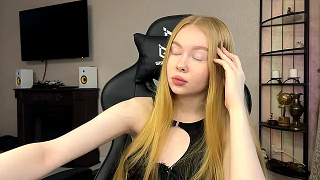 RaguelNicksons online show from 28, 11, 2025