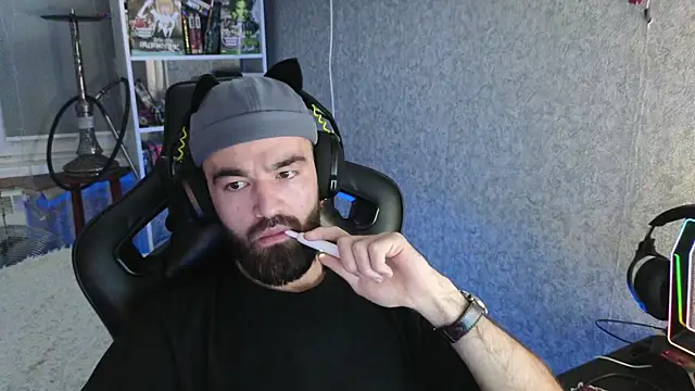 Nik Namee online show from 25, 11, 2025