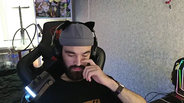 Nik Namee online show from 10, 11, 2025