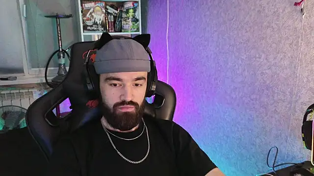 Nik Namee online show from 5, 11, 2025