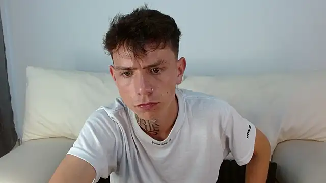 hot teo  online show from 5, 1, 2026