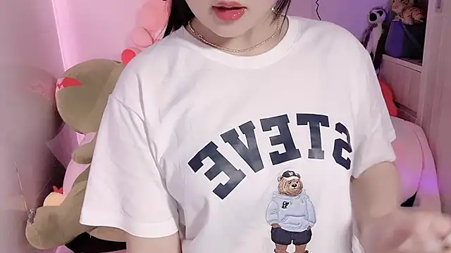 Snapshot of BeChinh_Lee chatting on 28, 6, 2026 BeChinh Lee online show from 28, 6, 2026