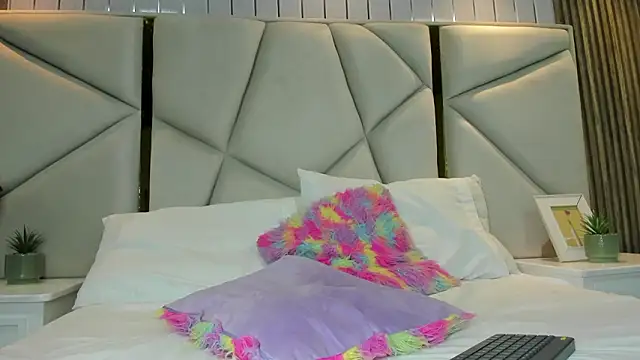 rebeca brown  online show from 10, 3, 2026