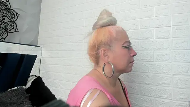 pamela velazco online show from 12, 11, 2025