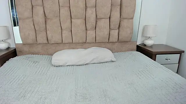 Isanova online show from 16, 10, 2025