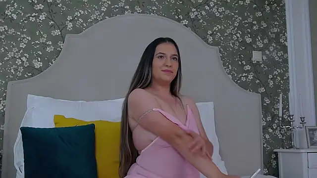 Snapshot of TesaQuinn chatting on 10, 10, 2025 TesaQuinn online show from 10, 10, 2025