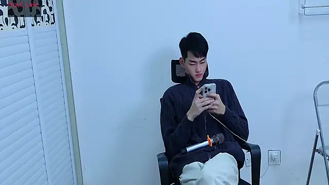 sexyboy-lele online show from 23, 10, 2025