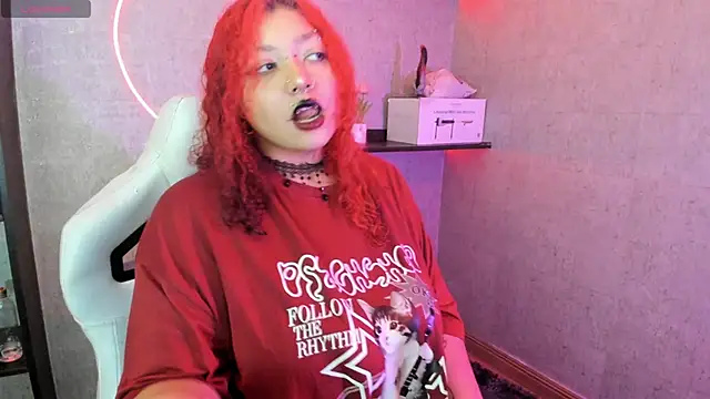 Snapshot of irisfeitan chatting on 21, 11, 2025 irisfeitan online show from 21, 11, 2025