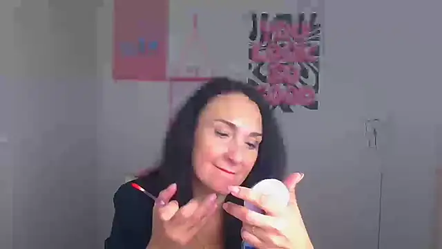 Rosie Rosee online show from 24, 4, 2026