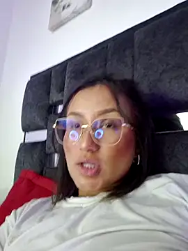 SussySunny  online show from 25, 10, 2025