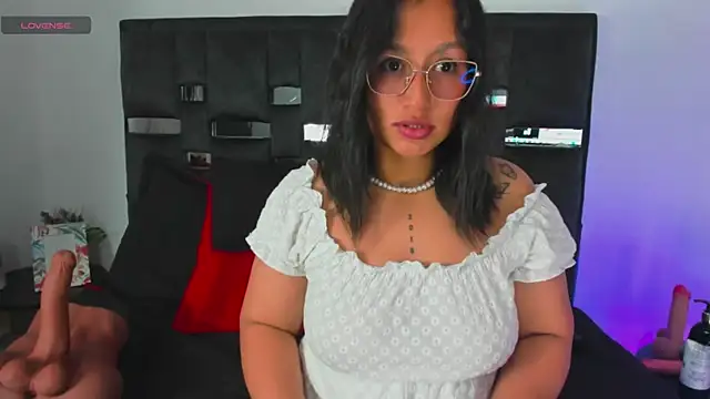 Snapshot of SussySunny_ chatting on 25, 7, 2026 SussySunny online show from 25, 7, 2026