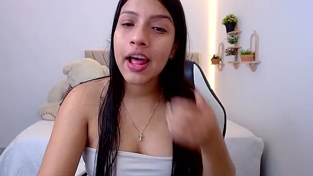 Snapshot of zara_cute chatting on 9, 7, 2026 zara cute online show from 9, 7, 2026
