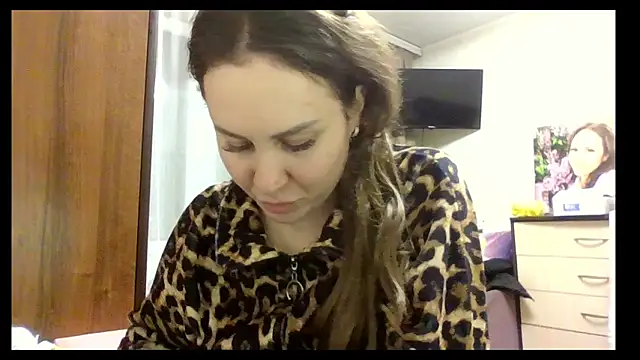 MeadowEyes online show from 5, 1, 2026