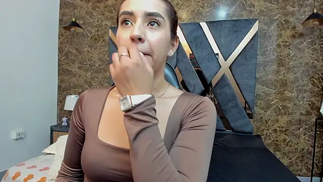 Vittoria Conti  online show from 7, 2, 2026