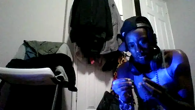 dezzidavill online show from 30, 6, 2026