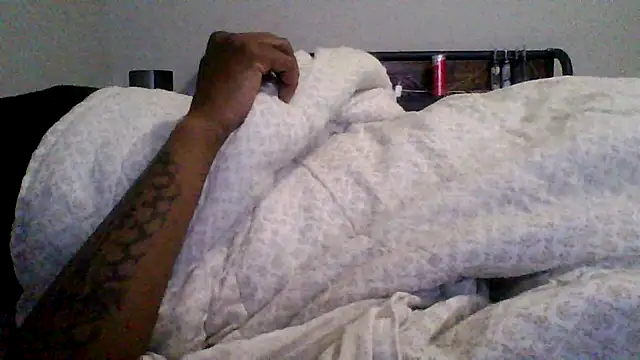 Snapshot of dezzidavill chatting on 9, 2, 2026 dezzidavill online show from 9, 2, 2026