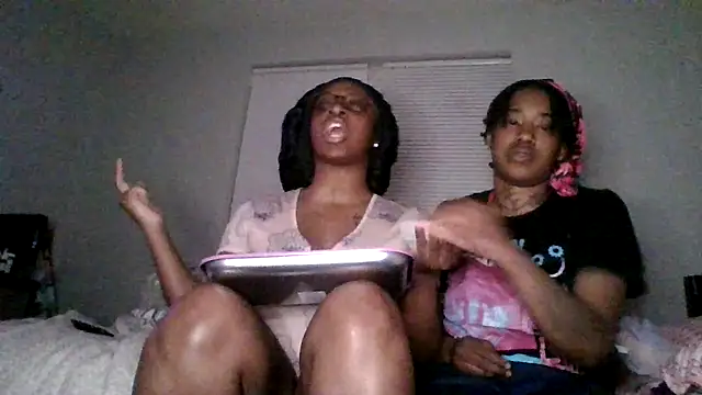 Snapshot of dezzidavill chatting on 21, 2, 2026 dezzidavill online show from 21, 2, 2026