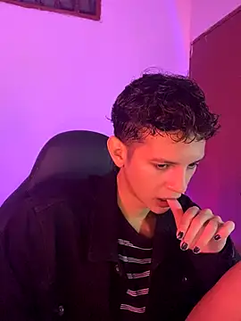 tylernova online show from 5, 11, 2025