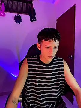 tylernova online show from 30, 10, 2025