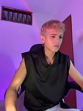 tylernova online show from 8, 11, 2025